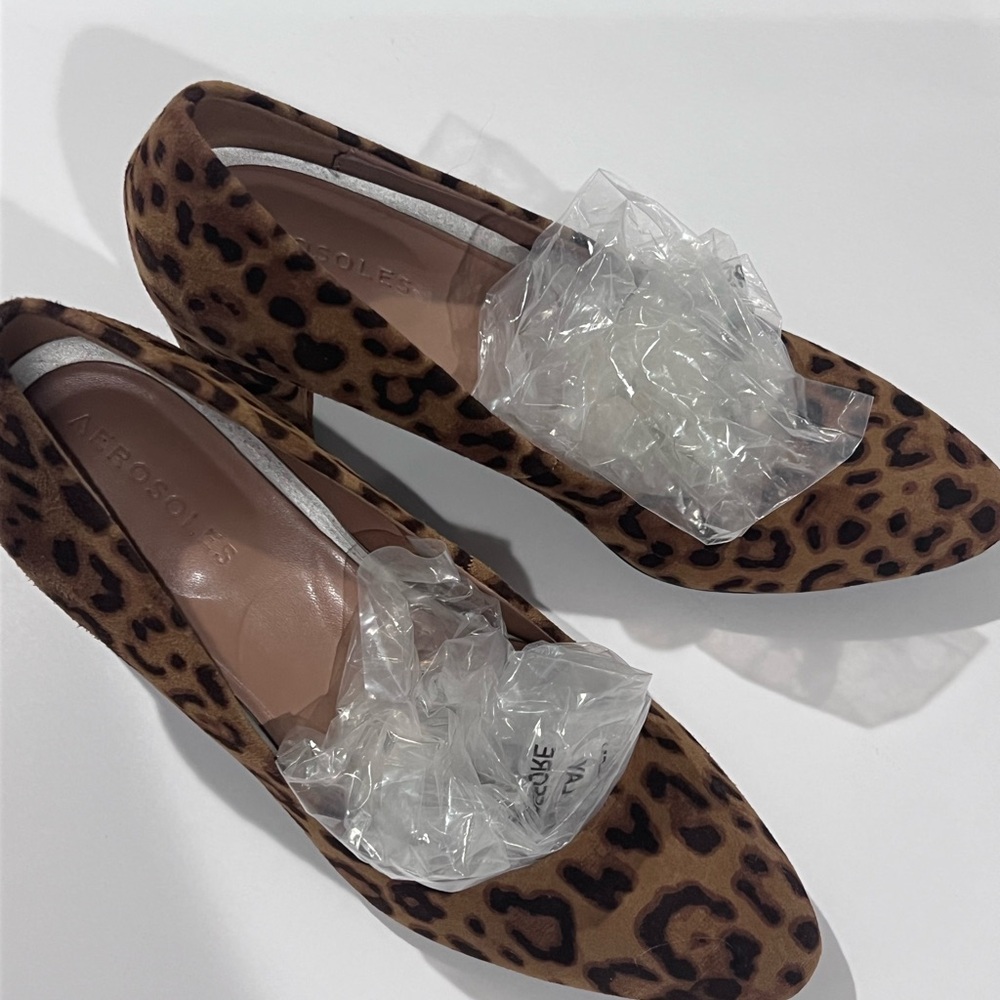 AEROSOLES Leopard Print Flats